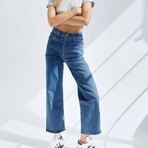 Levi’s ribcage straight jeans